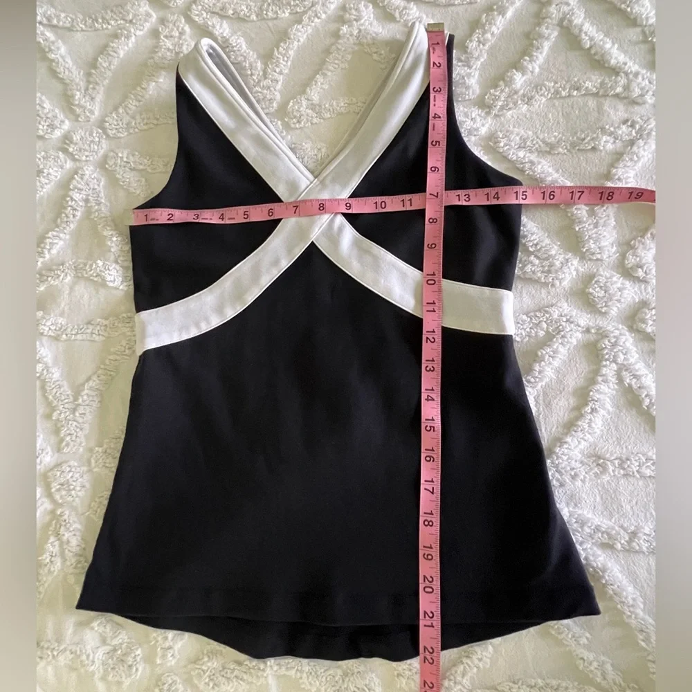 Lululemon wet dry warm tank top black and white small